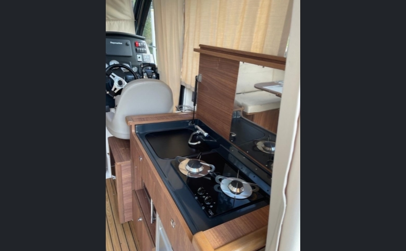 Quicksilver 855 Activ Cruiser-kuva-5